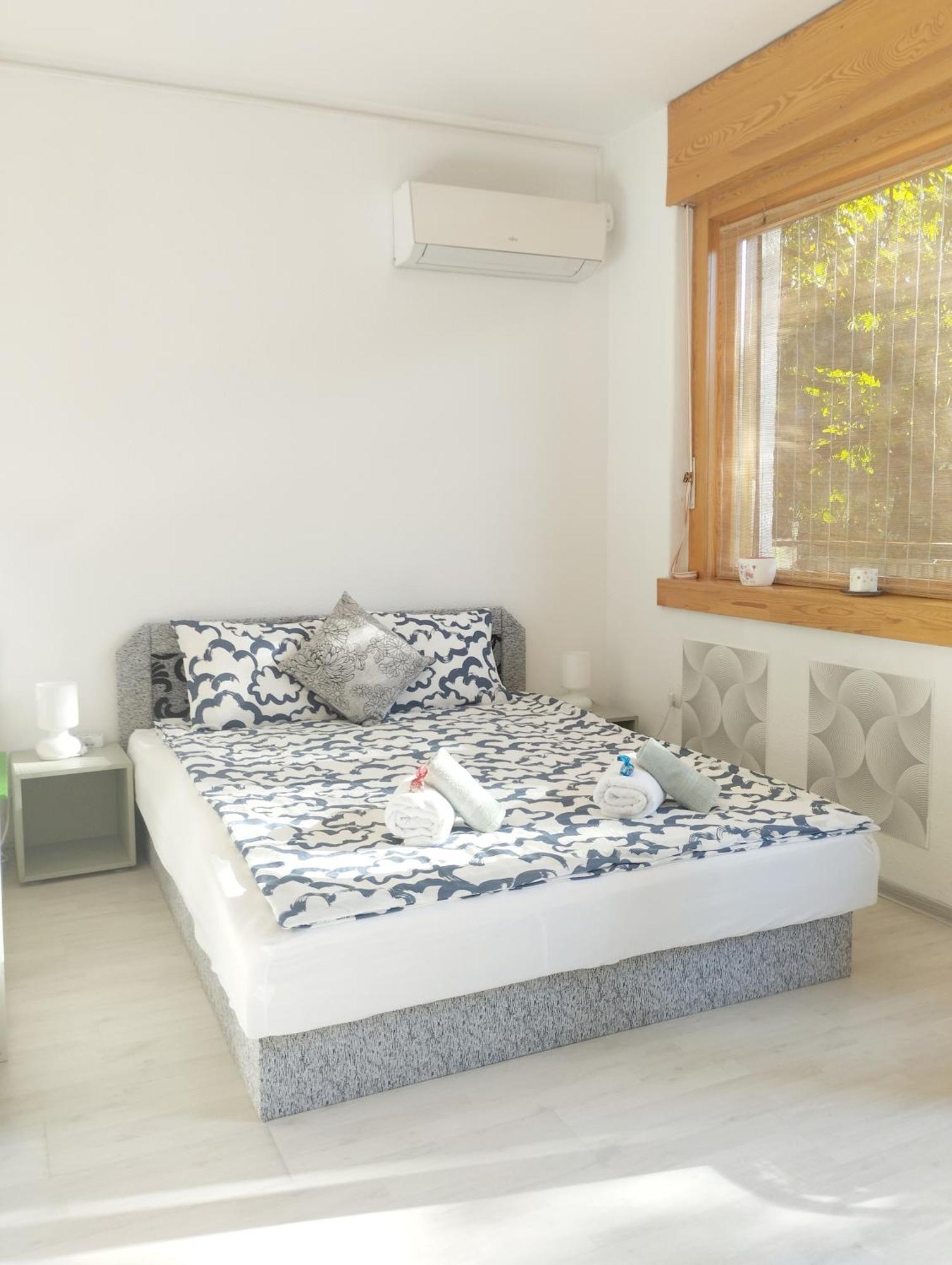Free Parking, Balcony, Near To City Park Boedapest Buitenkant foto